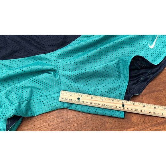 NWOT Nike Dri-Fit Women’s Athletic Activewear Running Shorts Large - Picture 5 of 6